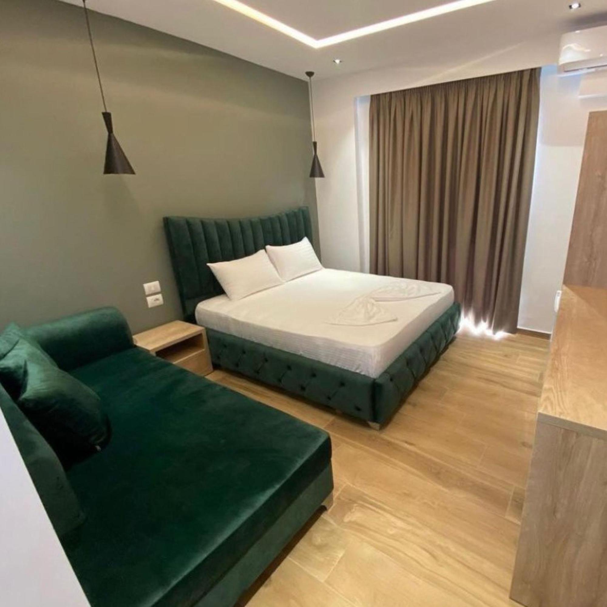 Resol Hotel Ksamil Eksteriør billede