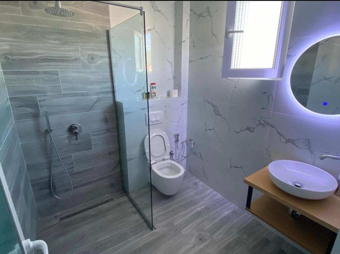 Resol Hotel Ksamil Eksteriør billede