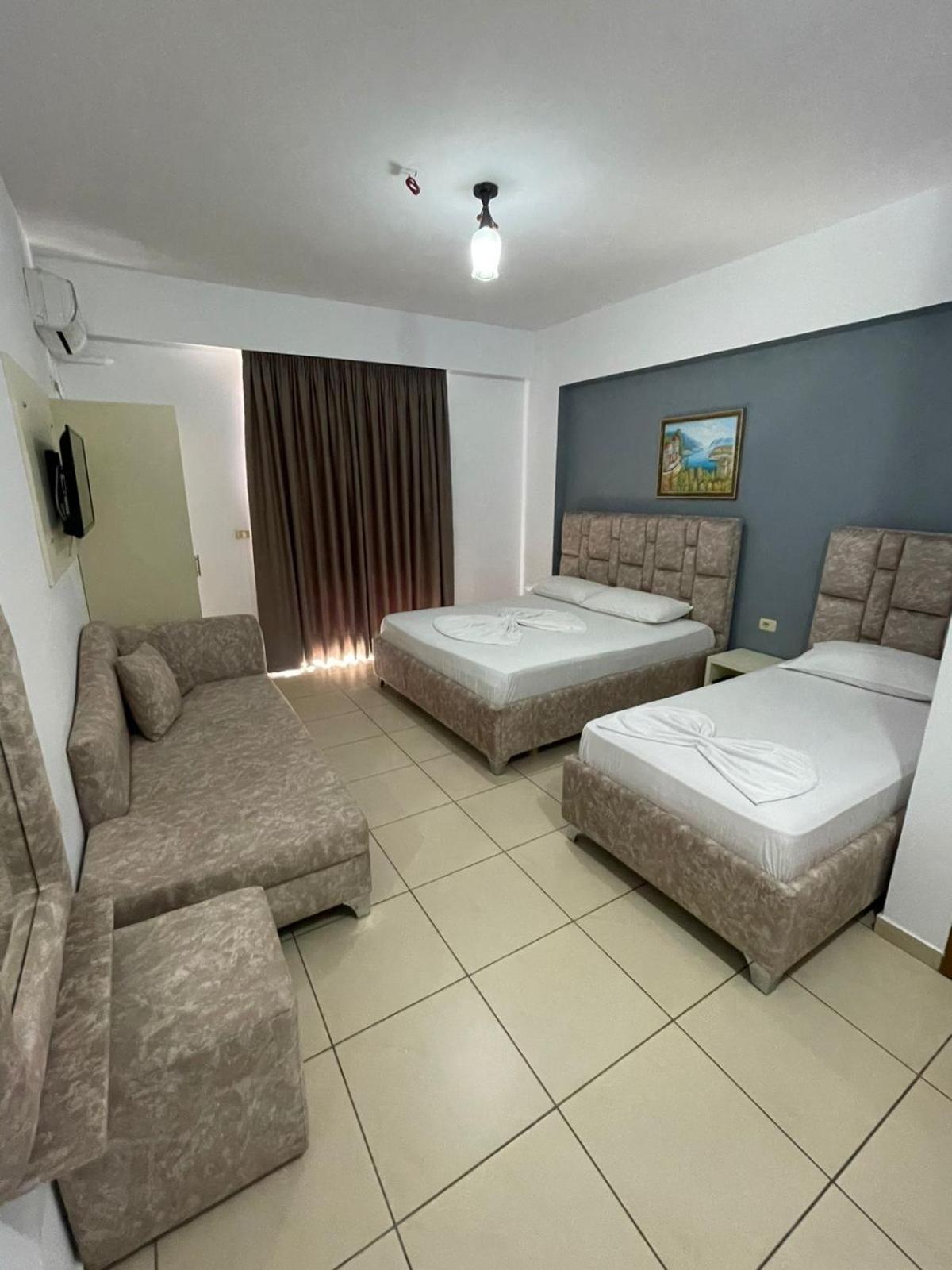 Resol Hotel Ksamil Eksteriør billede